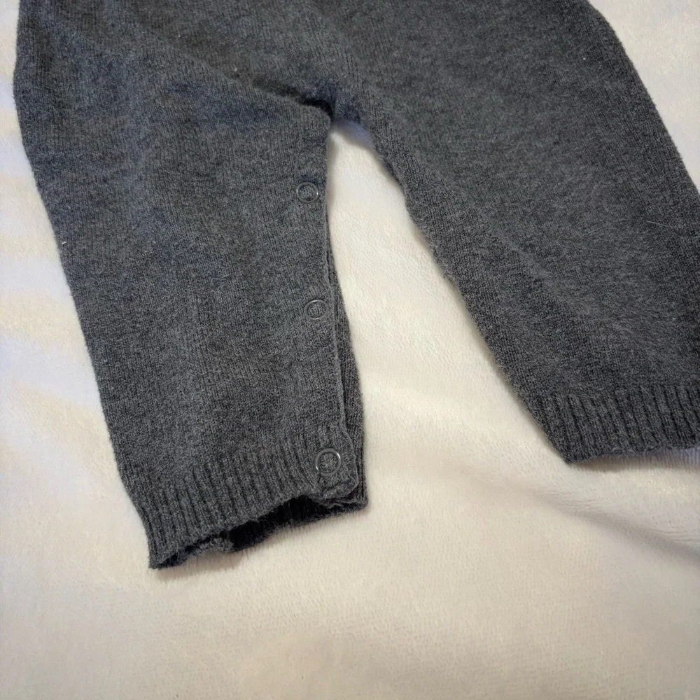 Elegant baby sweater outfit with star 0-6 months baby boy grey